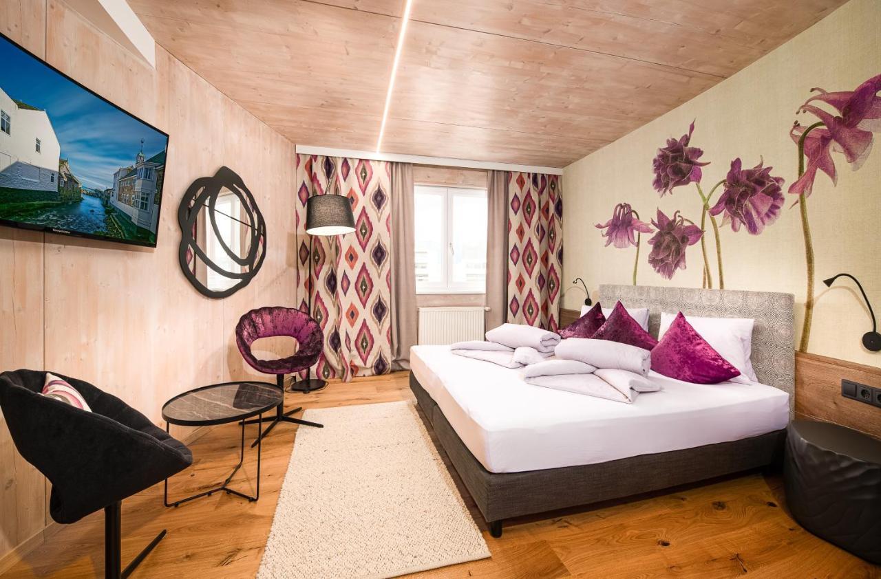 Hotel Die Hindenburg Saalfelden Bagian luar foto