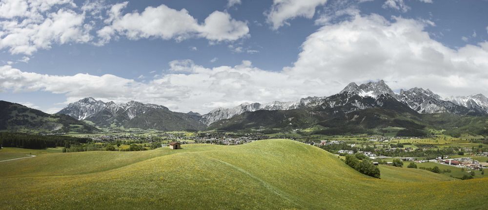 Hotel Die Hindenburg Saalfelden Bagian luar foto